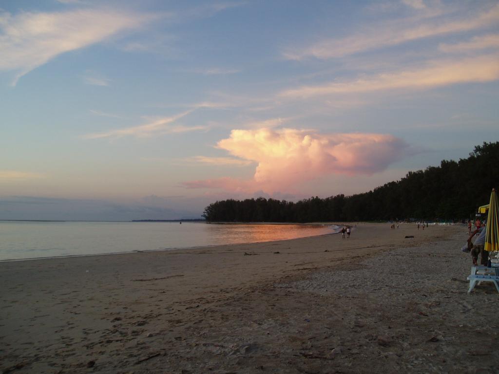 ホテル キングサクレ Nai Yang Beach エクステリア 写真